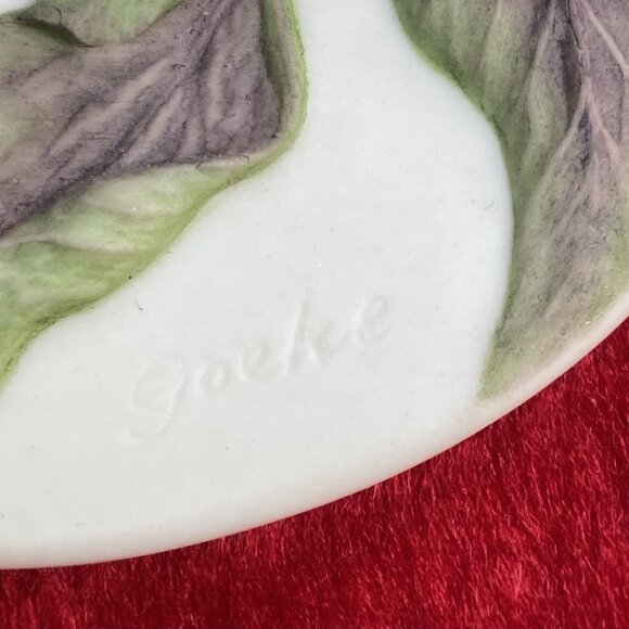 Chickadee Branch Ornament Signed LE 1989 Handpainted Ceramic Raised Design 3.5" - Picture 7 of 16